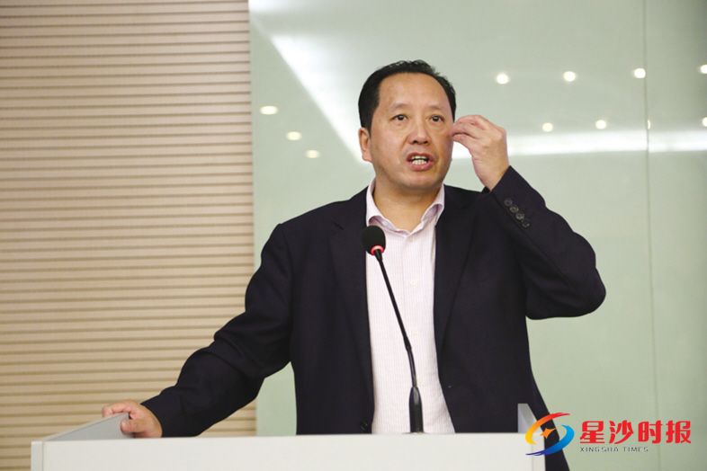 　　长沙县实验中学 马如龙