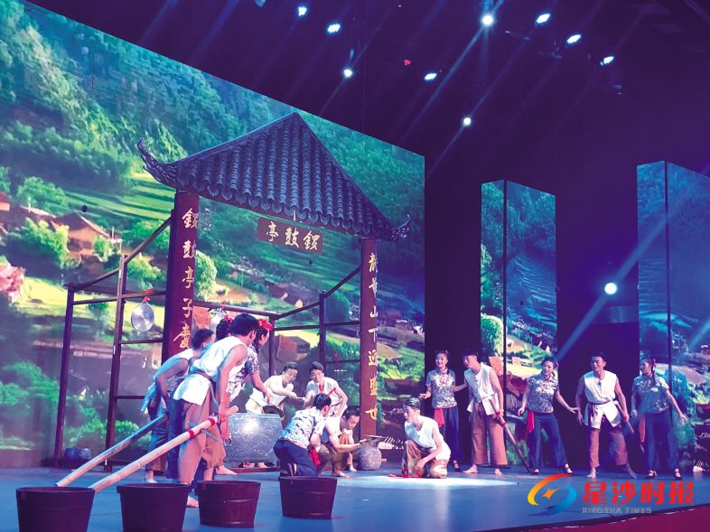 　　第六届湖南省艺术节作品类“三湘群星奖”揭晓，长沙县3件优秀作品入围。图为音乐类金奖《锣鼓亭》。 县文化馆供图