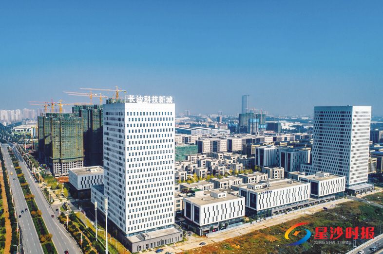 　　长沙经开区集团公司将继续探索更多降本增效手段，多渠道降低融资成本优化债务结构。图为长沙经开集团公司资产长沙科技新城。 郑骏 摄
