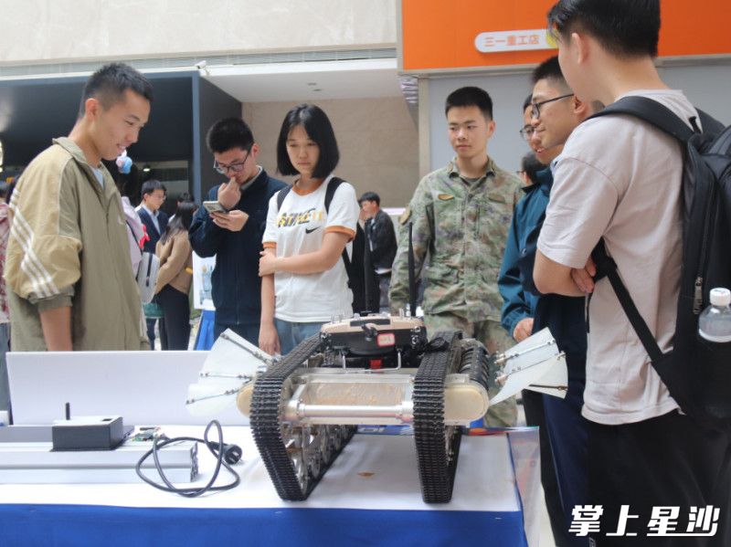 比赛现场。均为杨源 摄