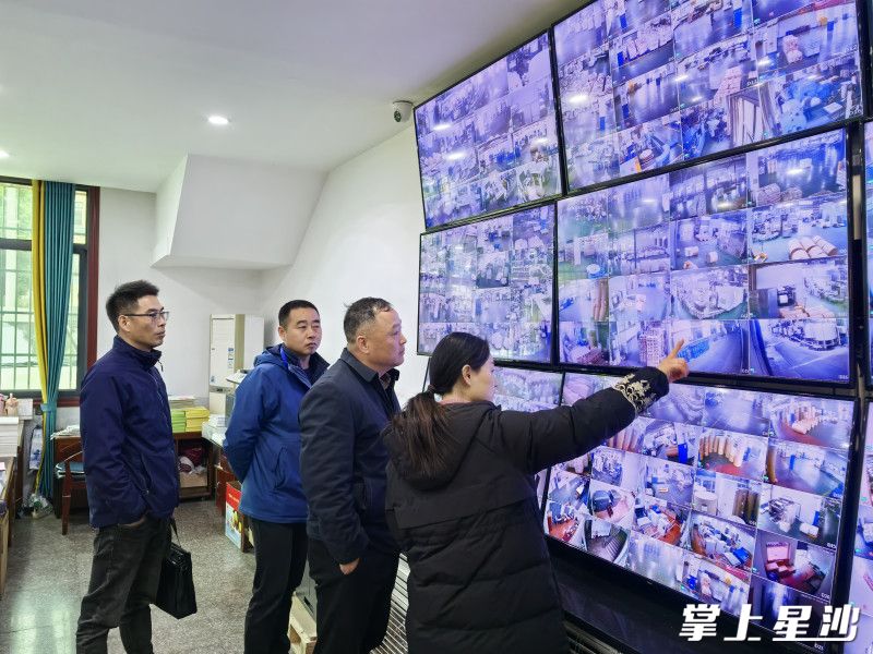 长沙县应急管理局深入江背镇、黄花镇等单位开展复工复产安全生产检查。