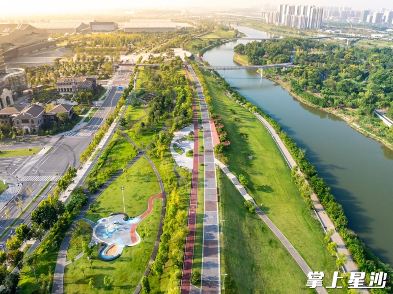 浏阳河风光带实景图。项目方供图