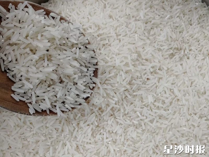 经过智康农业严格品控的“黄金米”以软糯口感和自然清香打开市场，深受消费者青睐。金井镇供图