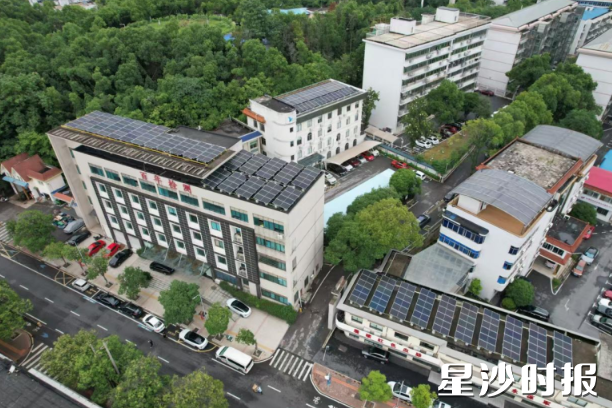 图为长沙县机关事务中心和百年检测大楼的光伏项目。