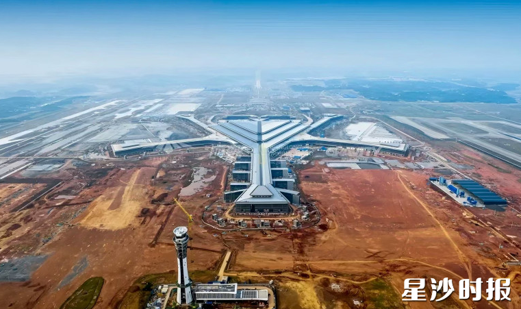 长沙机场改扩建工程T3航站楼。均为黄花镇供图