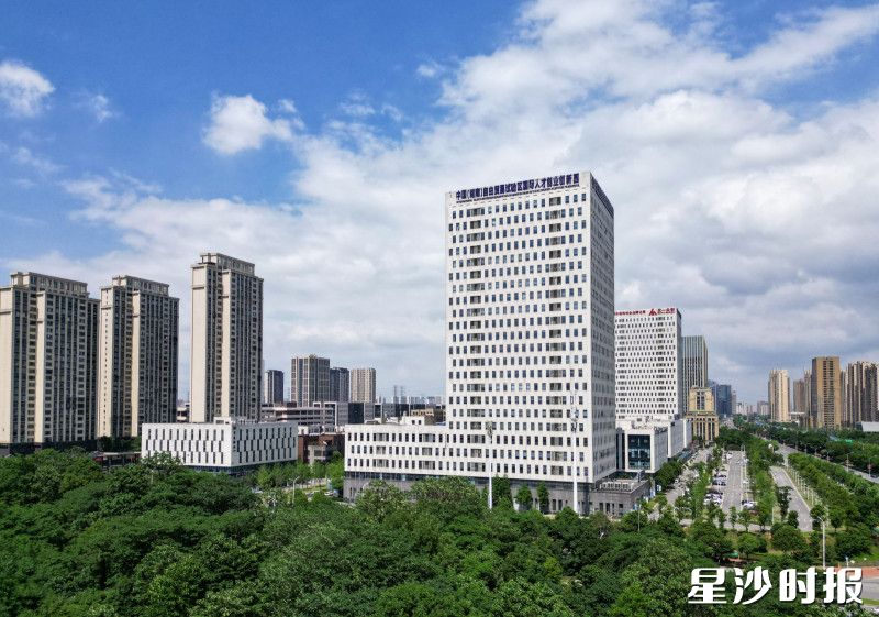 㮾梨街道航拍。章帝 摄