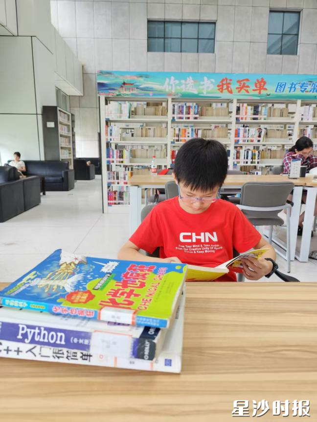 常梓涵年仅11岁，已在各类科技竞赛中累计获奖20余项。长沙市松雅湖第二小学供图