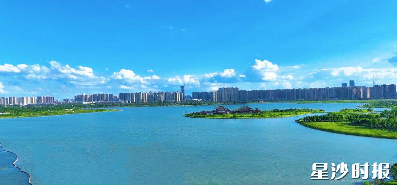 长沙县精心治理,让松雅湖碧波荡漾,风景似画,献礼“绿水青山就是金山银山”理念二十周年。均为松雅湖生态新城发展中心供图 长沙县精心治理,让松雅湖碧波荡漾,风景似画,献礼“绿水青山就是金山银山”理念二十周年。均为松雅湖生态新城发展中心供图