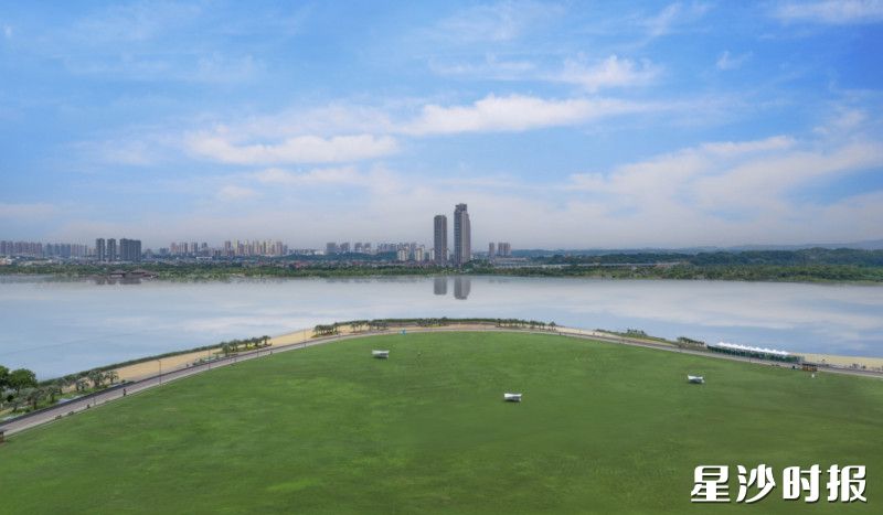 松雅湖国家湿地公园91万平方米绿地得到精心呵护。长沙县松雅湖生态新城发展中心供图