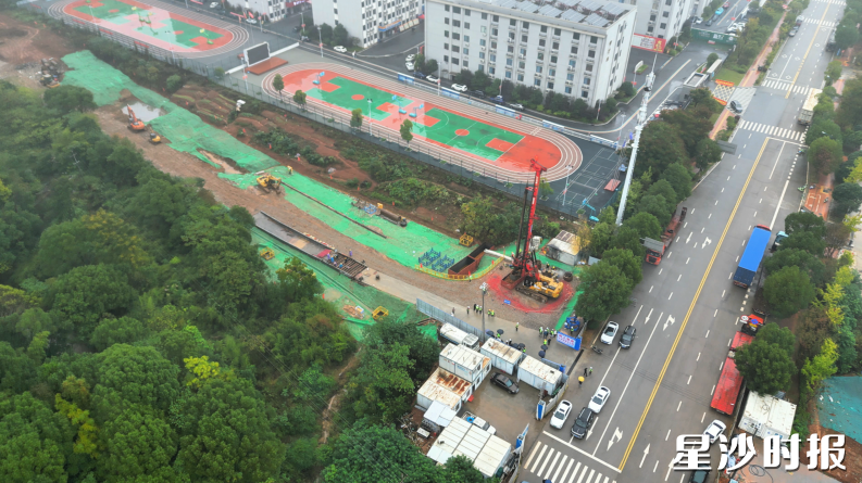 施工现场。胡宇韬 摄