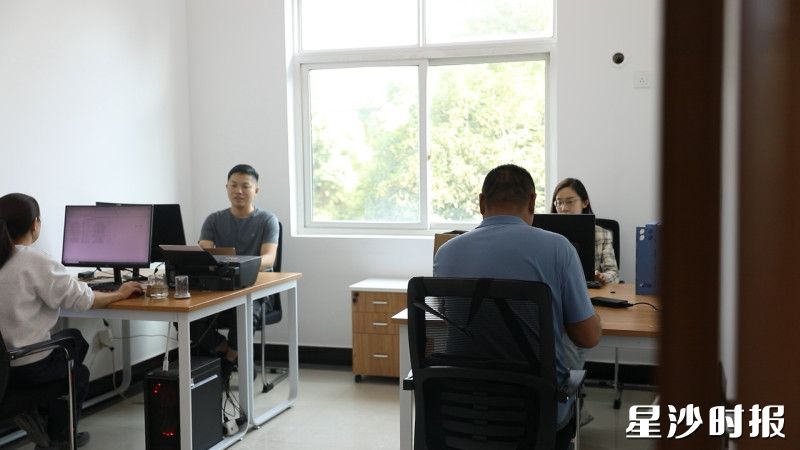 大学生依托“繁花驿达”项目，在此安心创业，实现个人梦想，服务乡村振兴。