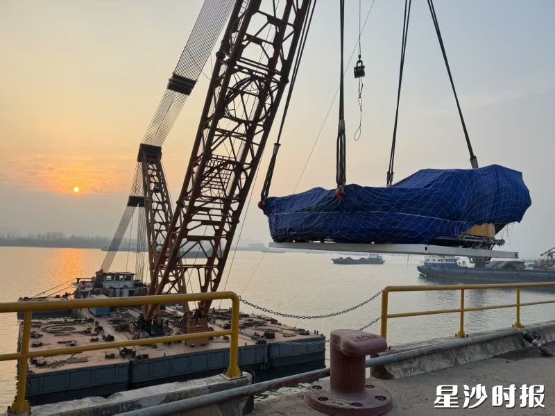 日安物流承担今年海太长江隧道盾构机运输任务。