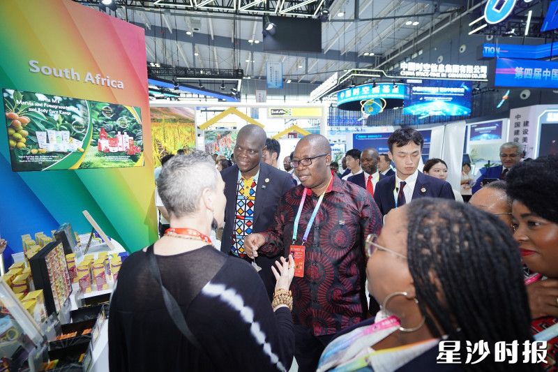 第四届中国—非洲经贸博览会上，南非Toni Glass品牌路易波士茶受到广泛关注。