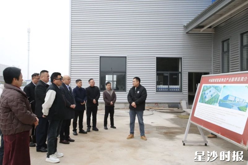 图为观摩现场。李丹 摄