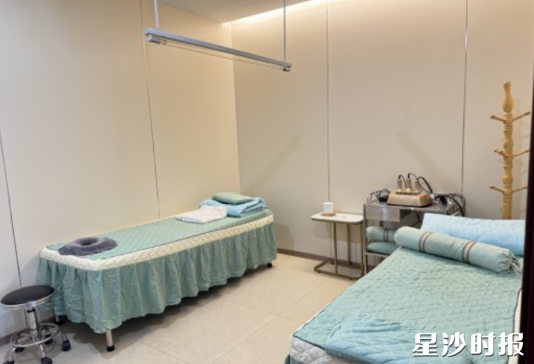 诊疗室基础设施一应俱全。