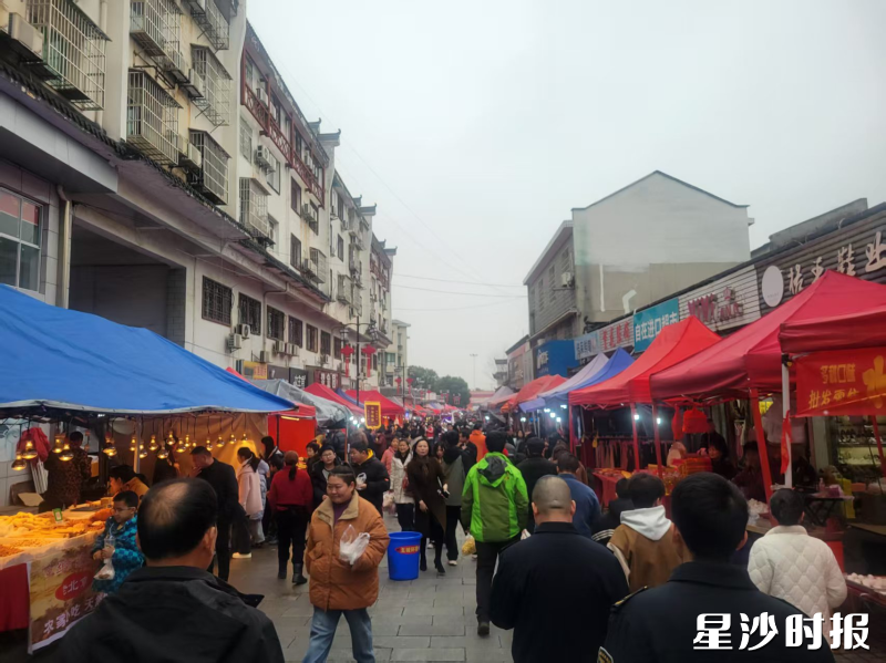 陶公庙庙会活动在长沙县㮾梨街道火热开启。均为长沙县市场监管局供图 陶公庙庙会活动在长沙县㮾梨街道火热开启。均为长沙县市场监管局供图