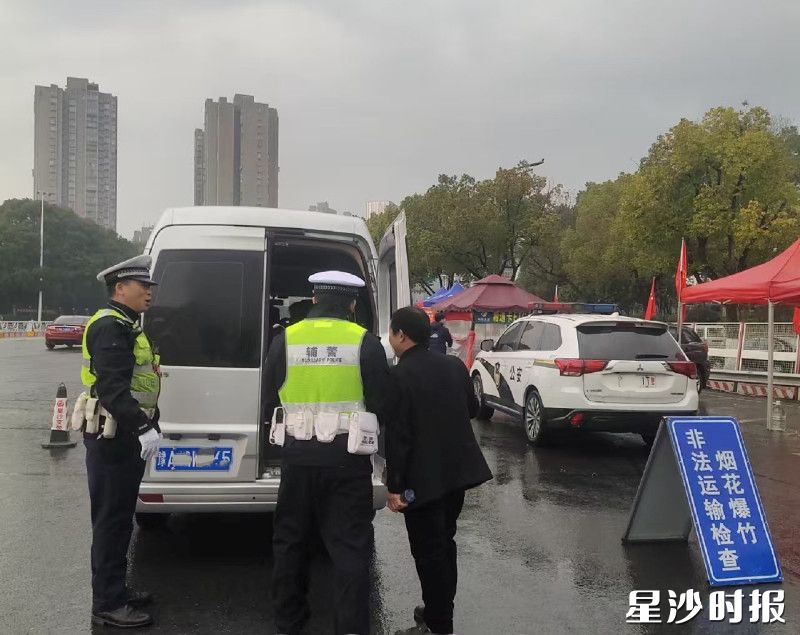 长沙县始终保持高压严管态势，维护了良好的交通运输秩序。