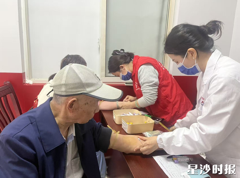 体检现场。通讯员供图