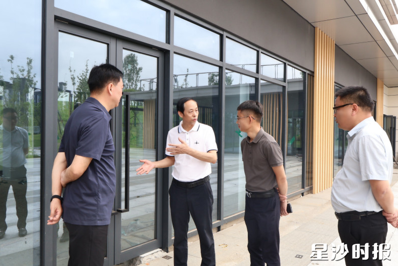 督导现场。刘梓嫣 摄 督导现场。刘梓嫣 摄