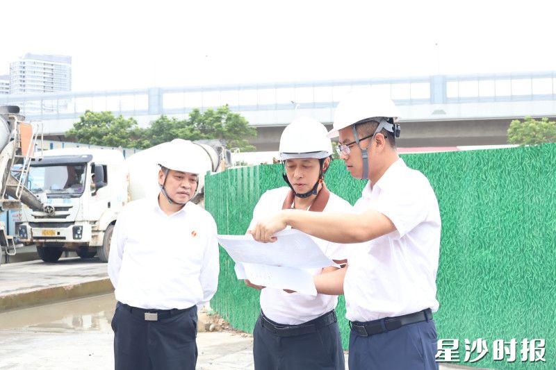督导现场。刘梓嫣 摄 督导现场。刘梓嫣 摄