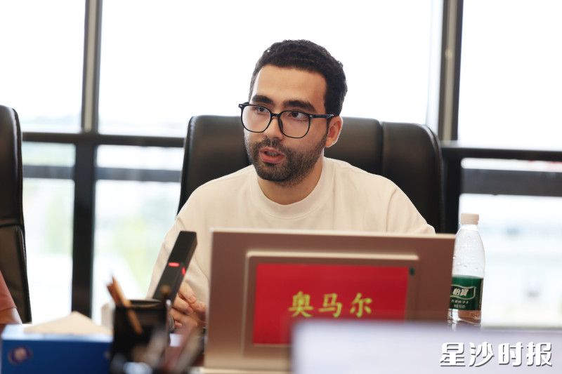 埃及青年奥马尔于今年4月在园区注册了长沙金路环球进出口有限公司。