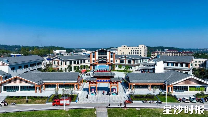 图为春华码头（田园综合体数字化农旅服务中心）项目。均为春华镇供图