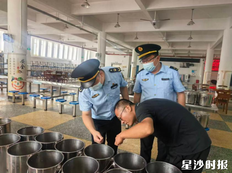 检查现场。均为长沙县市场监管局供图