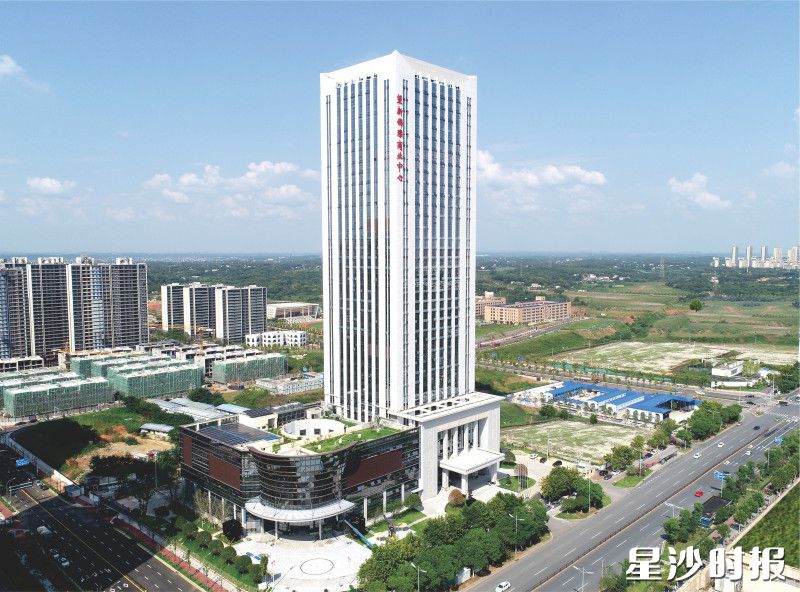 望新锦璨商业中心项目成功获评“国家优质工程奖”。星沙街道供图 望新锦璨商业中心项目成功获评“国家优质工程奖”。星沙街道供图