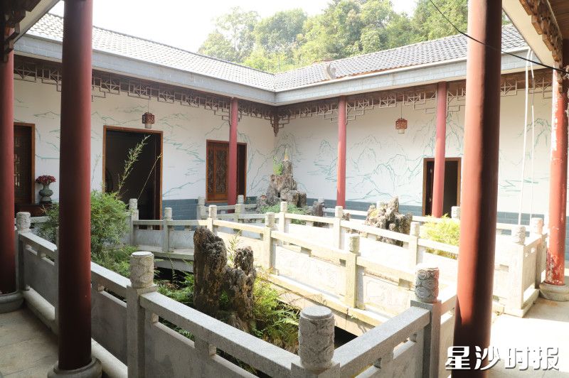 安静雅致的桂花塘山庄四合院。
