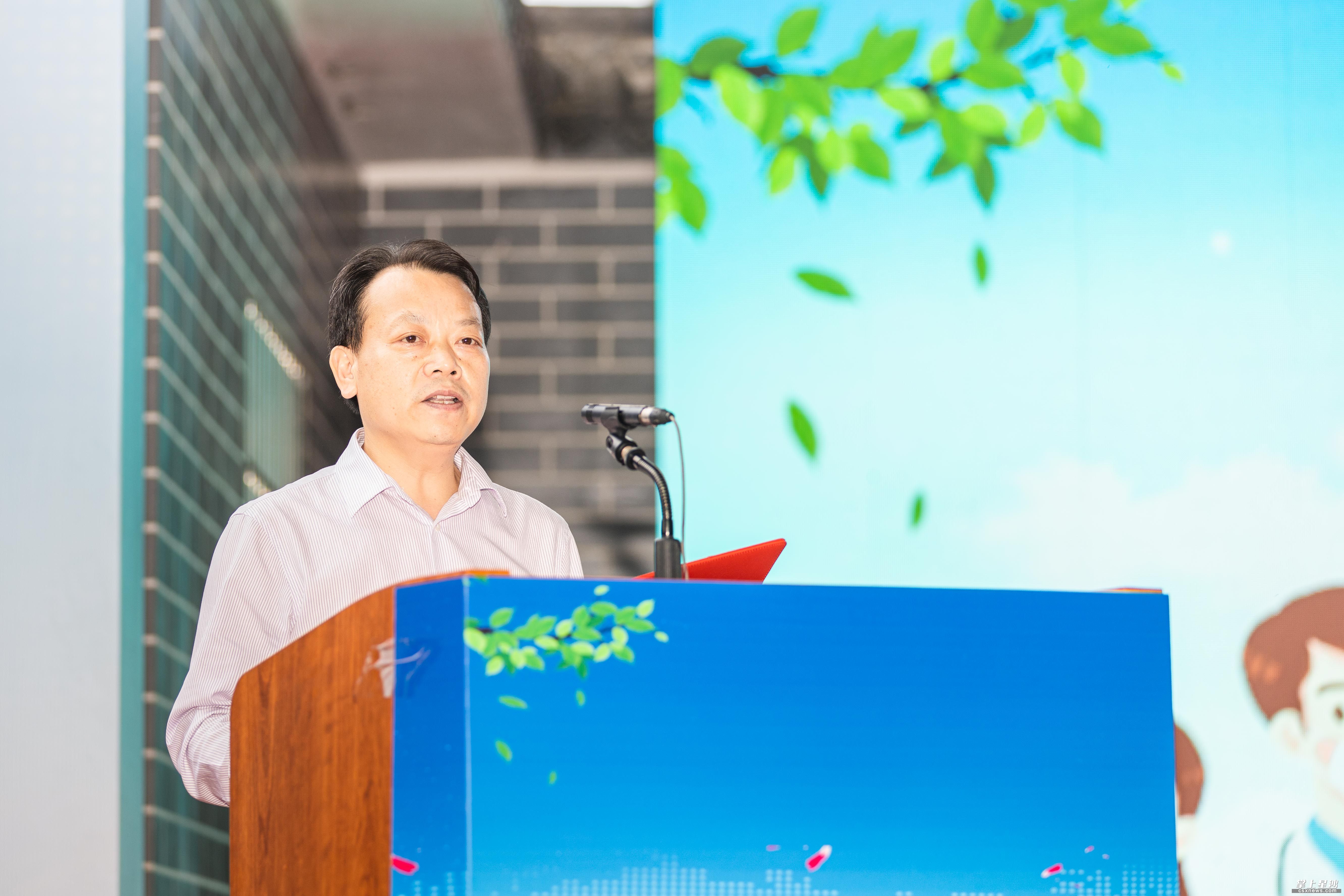 县人民政府副调研员刘宗正讲话。