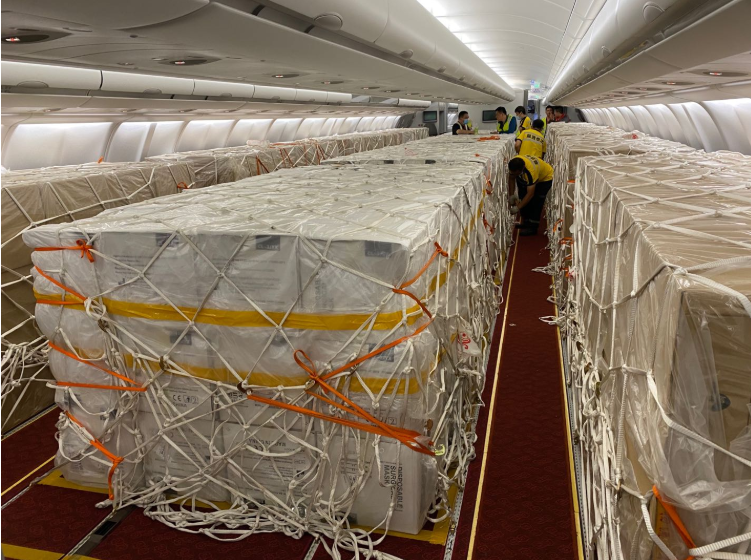 货物清点,制单过磅,过检入库,装箱打板,机坪运送,装卸作业……为