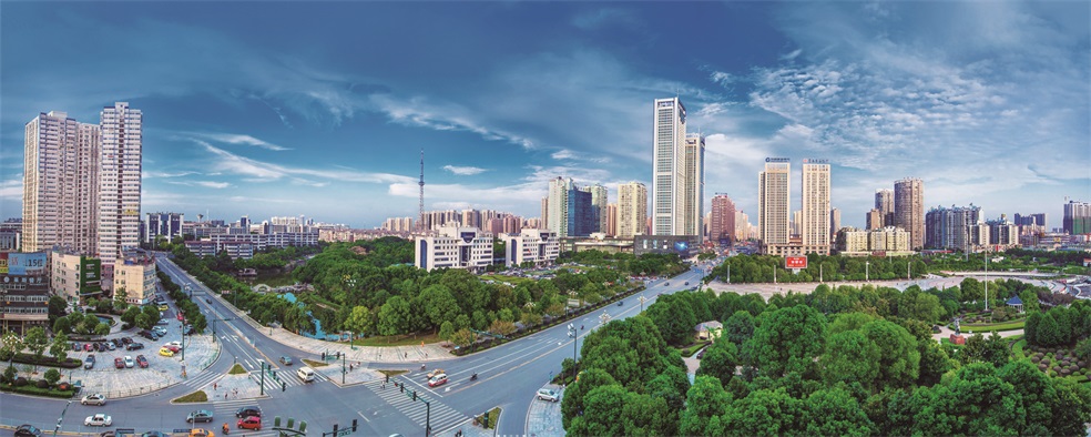 随着《长沙县一核三城空间发展战略规划》和《星沙新城建设品质管控导则》的出台，人们的生活方式正在悄然发生改变，大美星沙即将以更高品质C位出道。均由长沙县摄影家协会供图