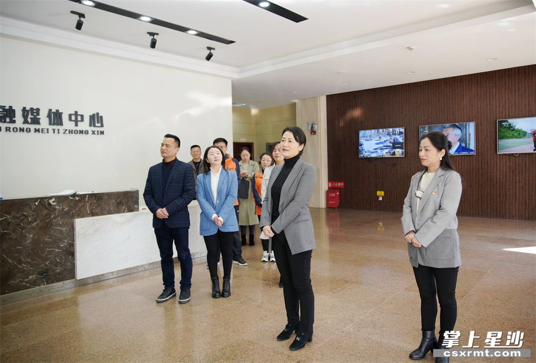 长沙县委常委,宣传部部长杨溢前往长沙县融媒体中心等地,看望新闻宣传