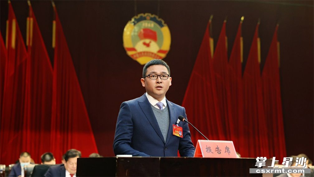 县政协常委、长沙博能科技股份有限公司总经理 张咏。