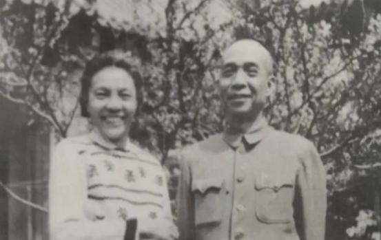 李富春、蔡畅夫妇。