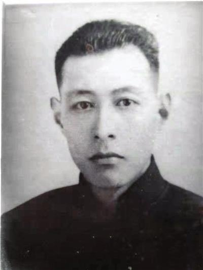 柳直荀烈士遗像