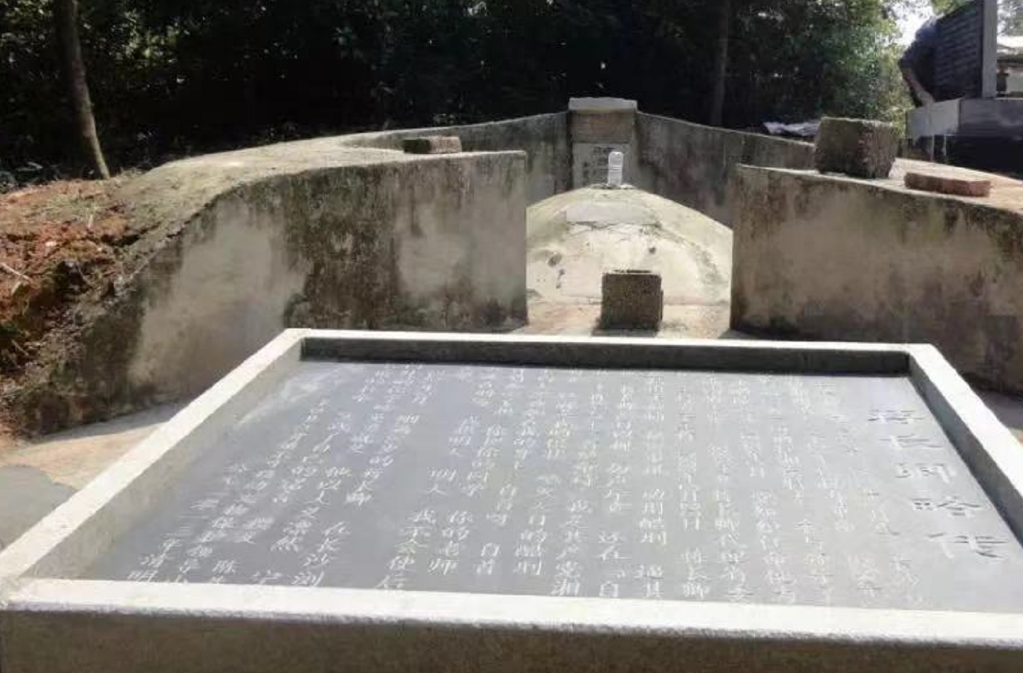 蒋长卿烈士墓。资料图