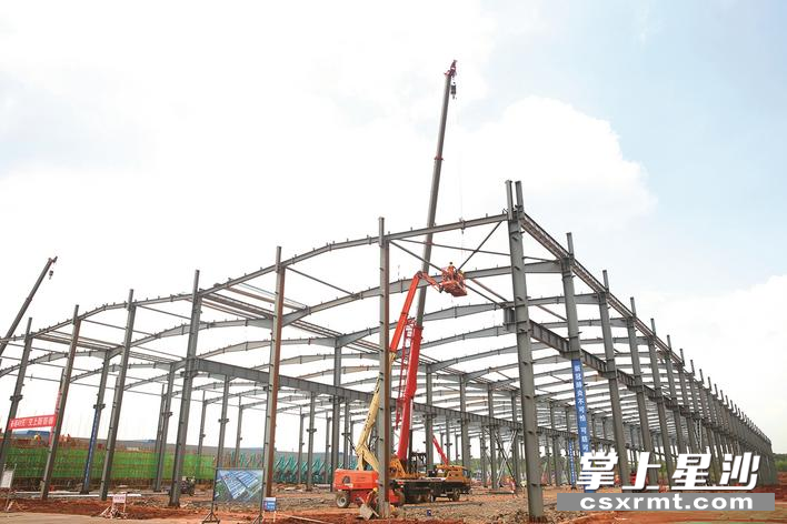 山河工业城三期整体建设工作将持续两年时间，预计于2022年全面达产。