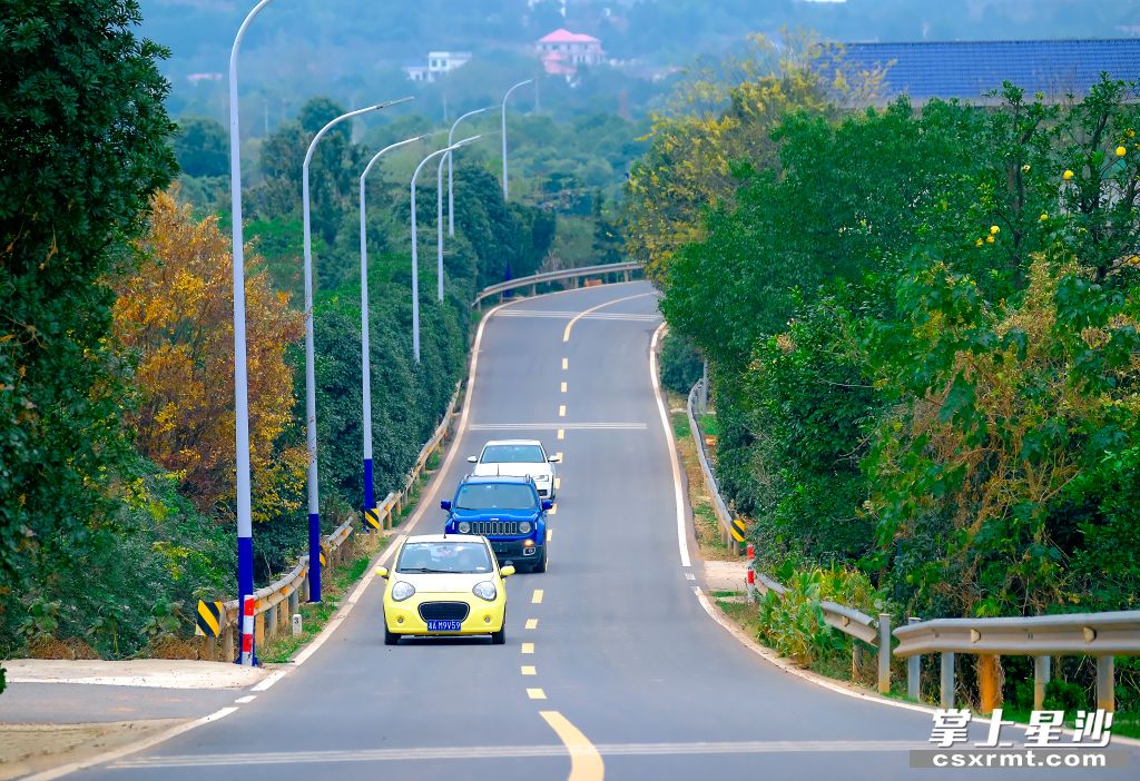 长沙县连续4年获评全国“四好农村路”示范县。章帝 摄