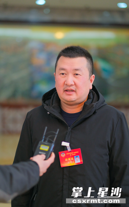 长沙县政协委员,县妇幼保健院党委书记,院长 夏宇.