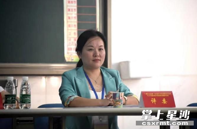 图为老师张检。
