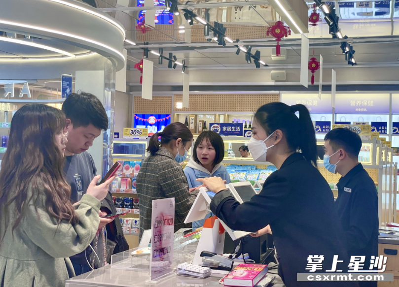 门店现场。企业供图 门店现场。企业供图