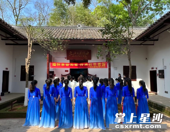 图为活动现场。车杨慧子 摄