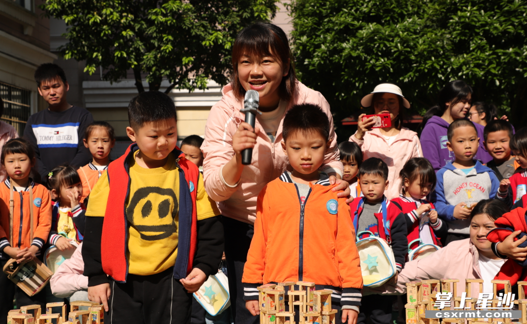 开幕仪式现场。均为幼儿园供图 开幕仪式现场。均为幼儿园供图