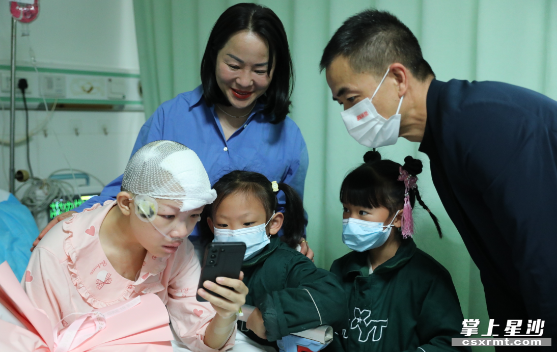 ����������ۿ����Ϻ����ǵ�ף����Ƶ��