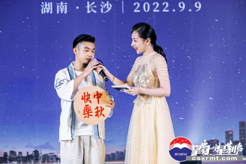 易望在参加节目。北山镇供图