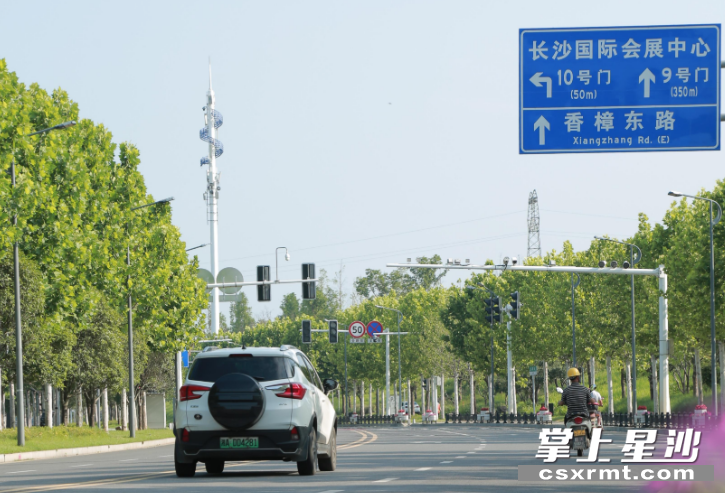 长沙县黄兴镇会展片区城市风光无限好。均为易旭 摄