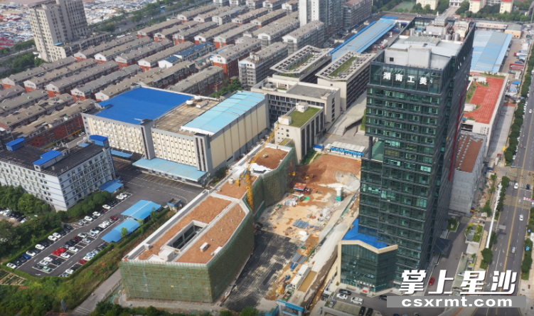 图为湘绣产业科技教育园（二期工程）建设现场。寻觅 摄