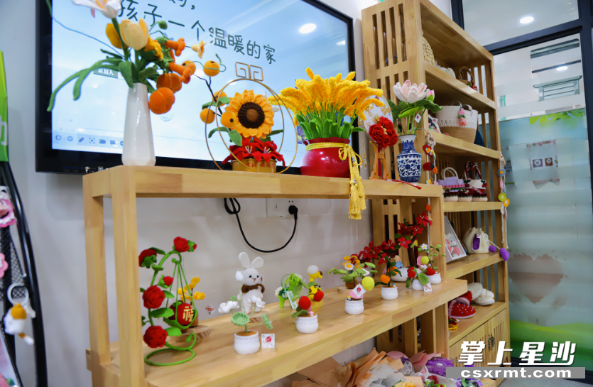 “霞姑之花”项目产品。