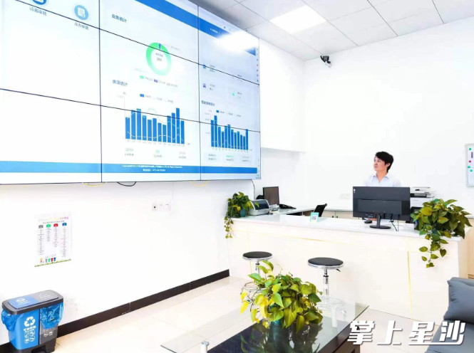 长沙县智慧公租综合管理平台投入试运行，在幸福家园小区进行试点。均为吴涛 摄